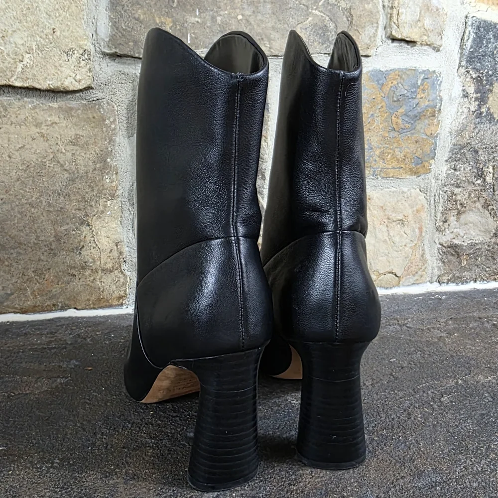 NEW Vince Harlow Leather Heeled Boots